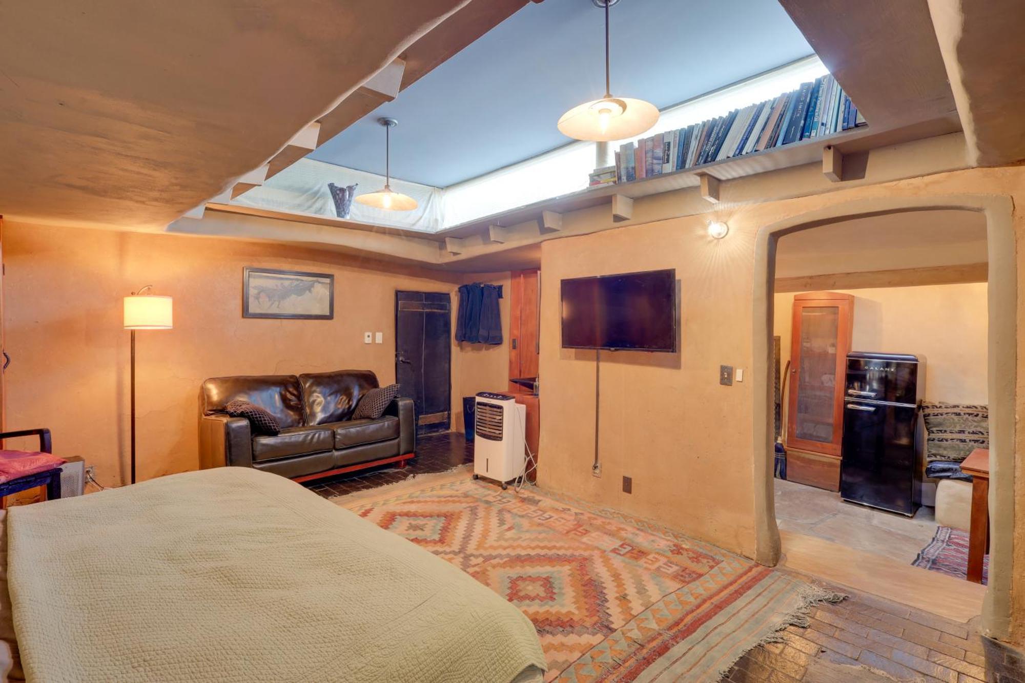 Adobe Studio 2 Blocks To Downtown Santa Fe Plaza! Экстерьер фото