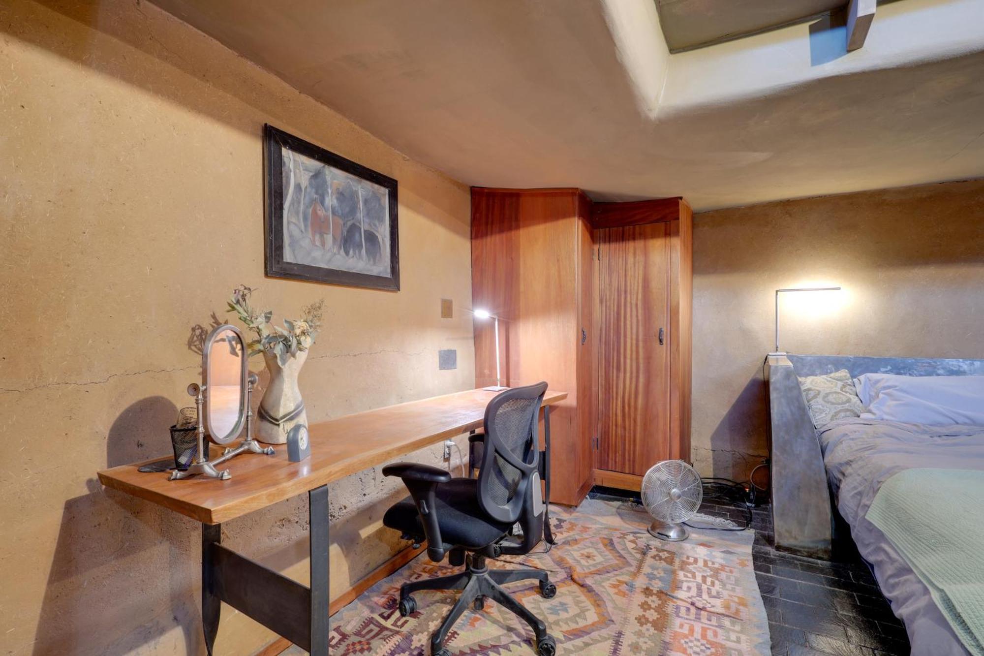 Adobe Studio 2 Blocks To Downtown Santa Fe Plaza! Экстерьер фото